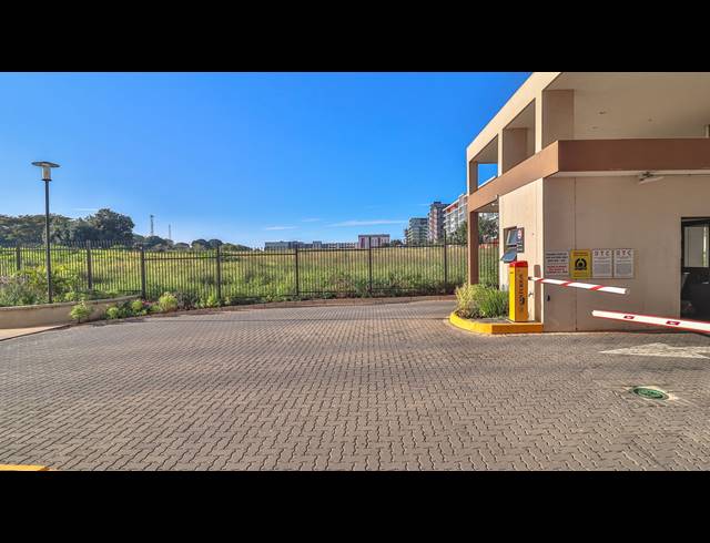 1 BEDROOM APARTMENT TO LET IN UMHLANGA RIDGE